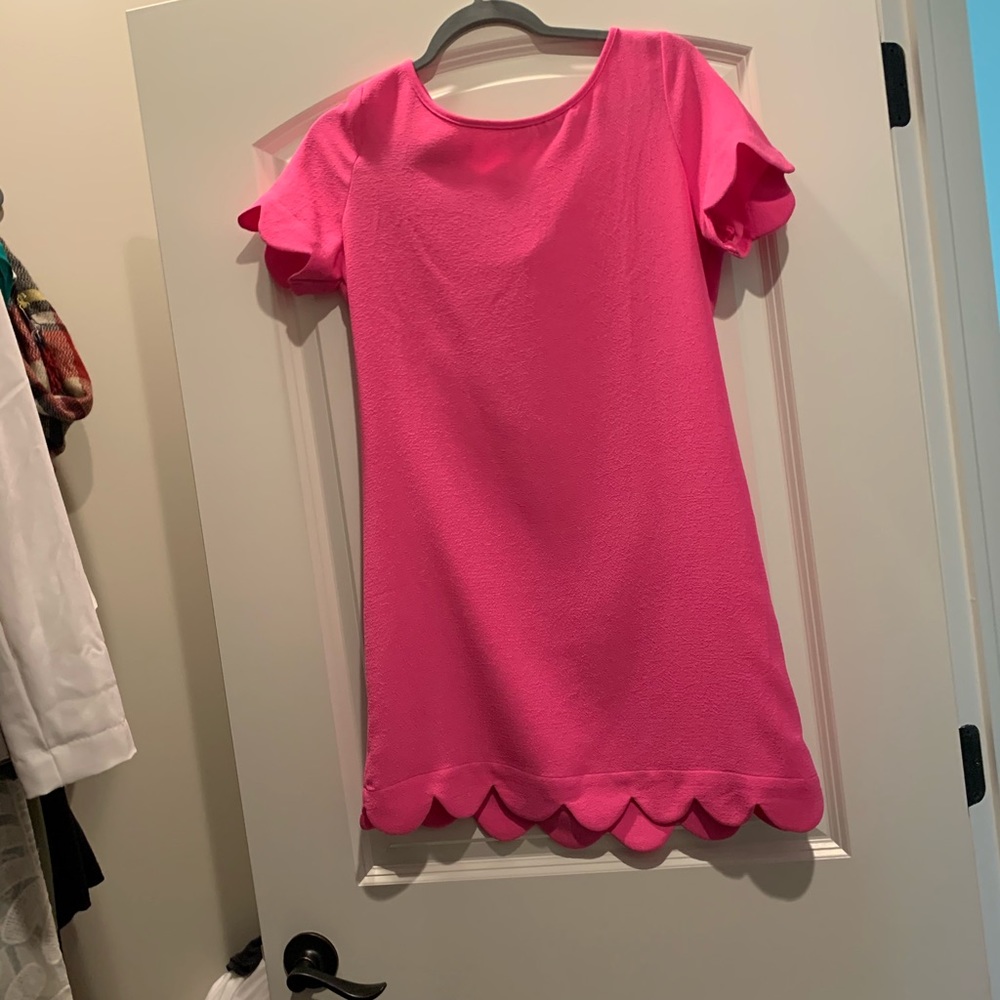 Cute pink dress!